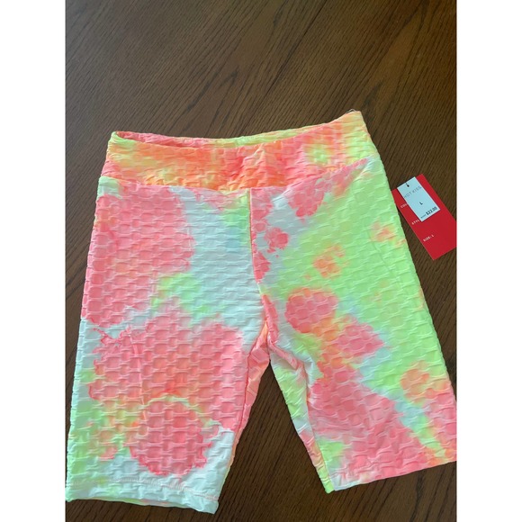 NWT Hot Kiss Shorts Size L - Picture 2 of 6